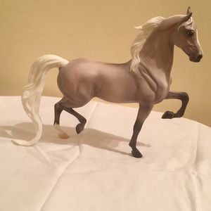 Breyer Horse: Grey Mare